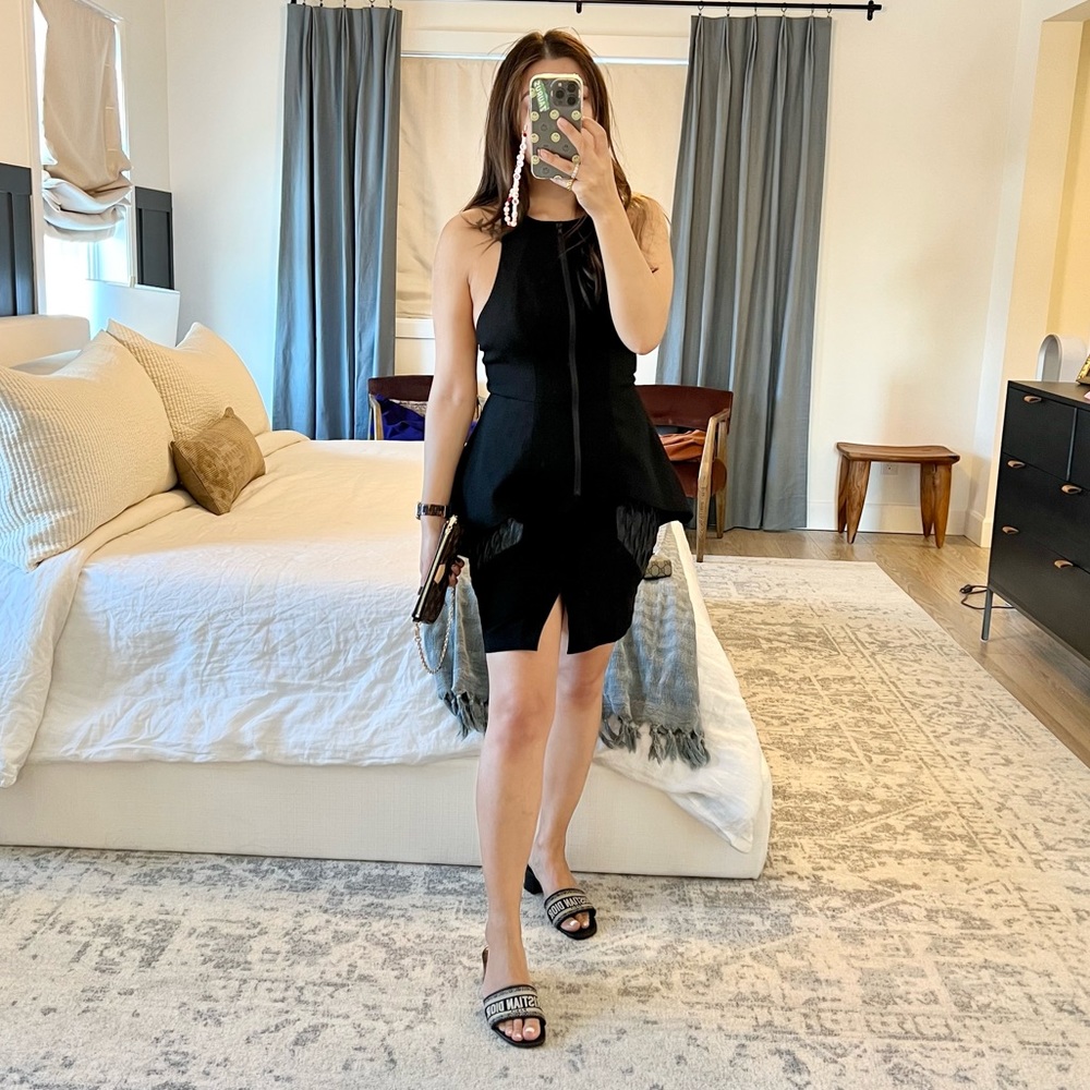 CAMEO Dress - Picture 2 of 11